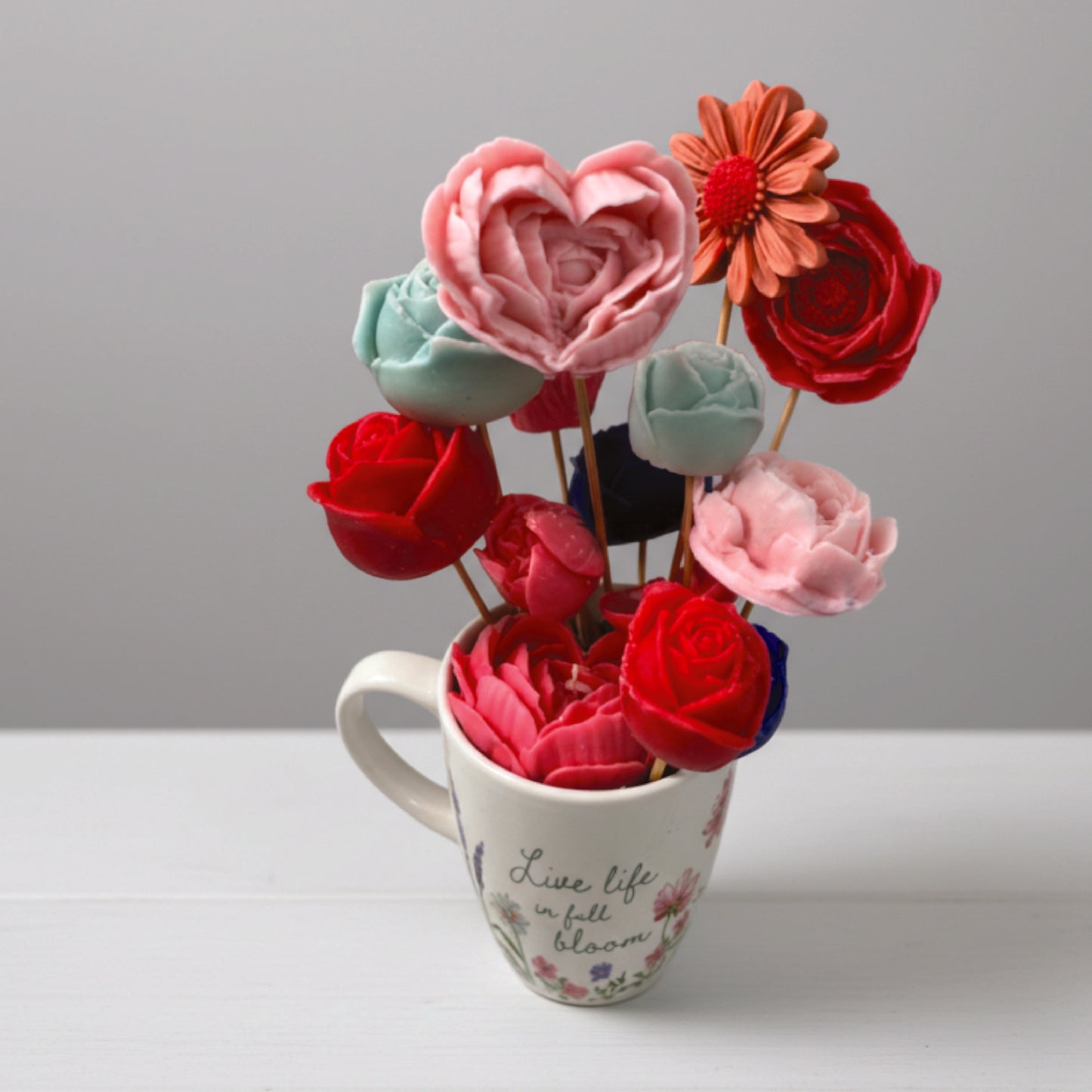 Floral Arrangement Candle and Wax Melt Combo